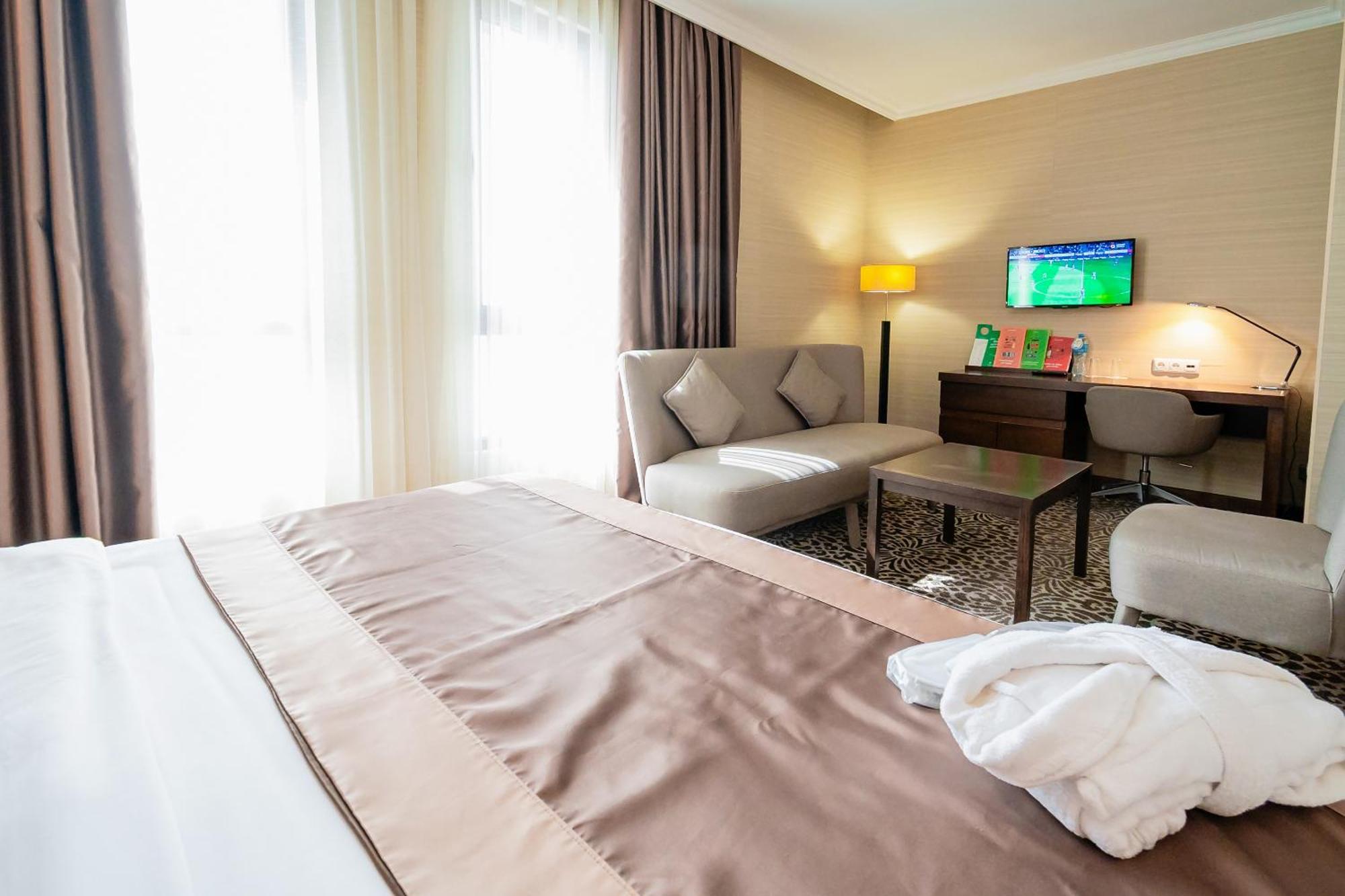 Holiday Inn Aktau By Ihg Extérieur photo