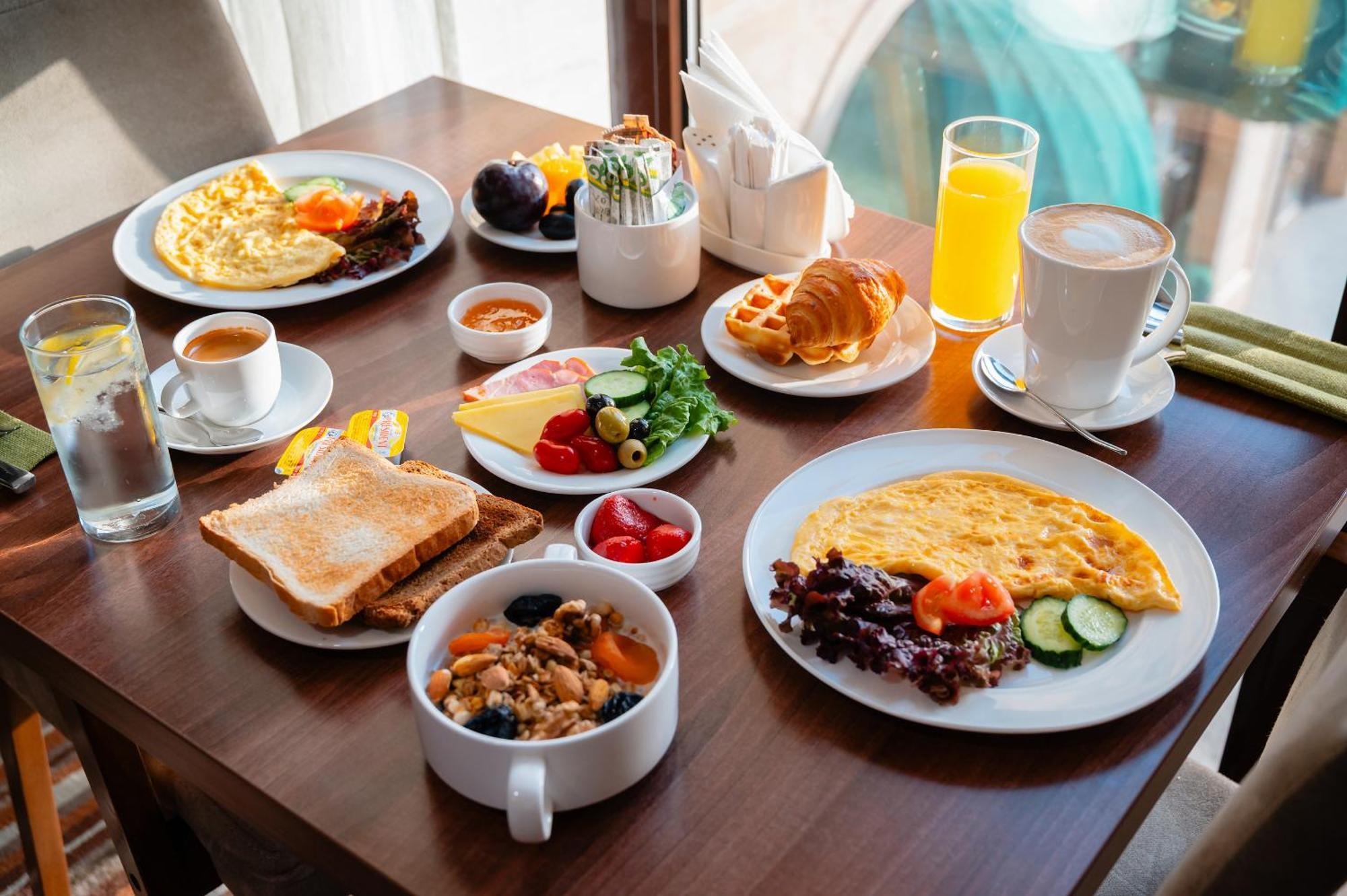 Holiday Inn Aktau By Ihg Extérieur photo