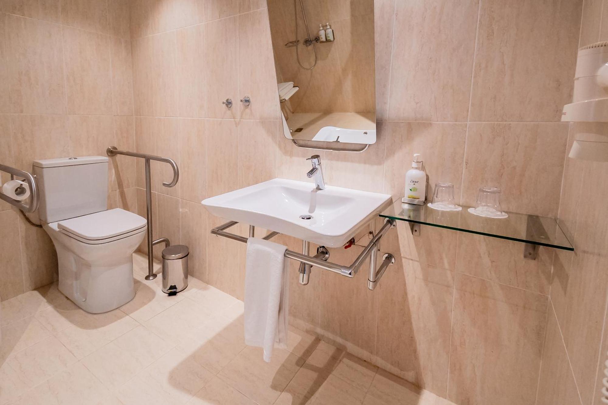 Holiday Inn Aktau By Ihg Extérieur photo