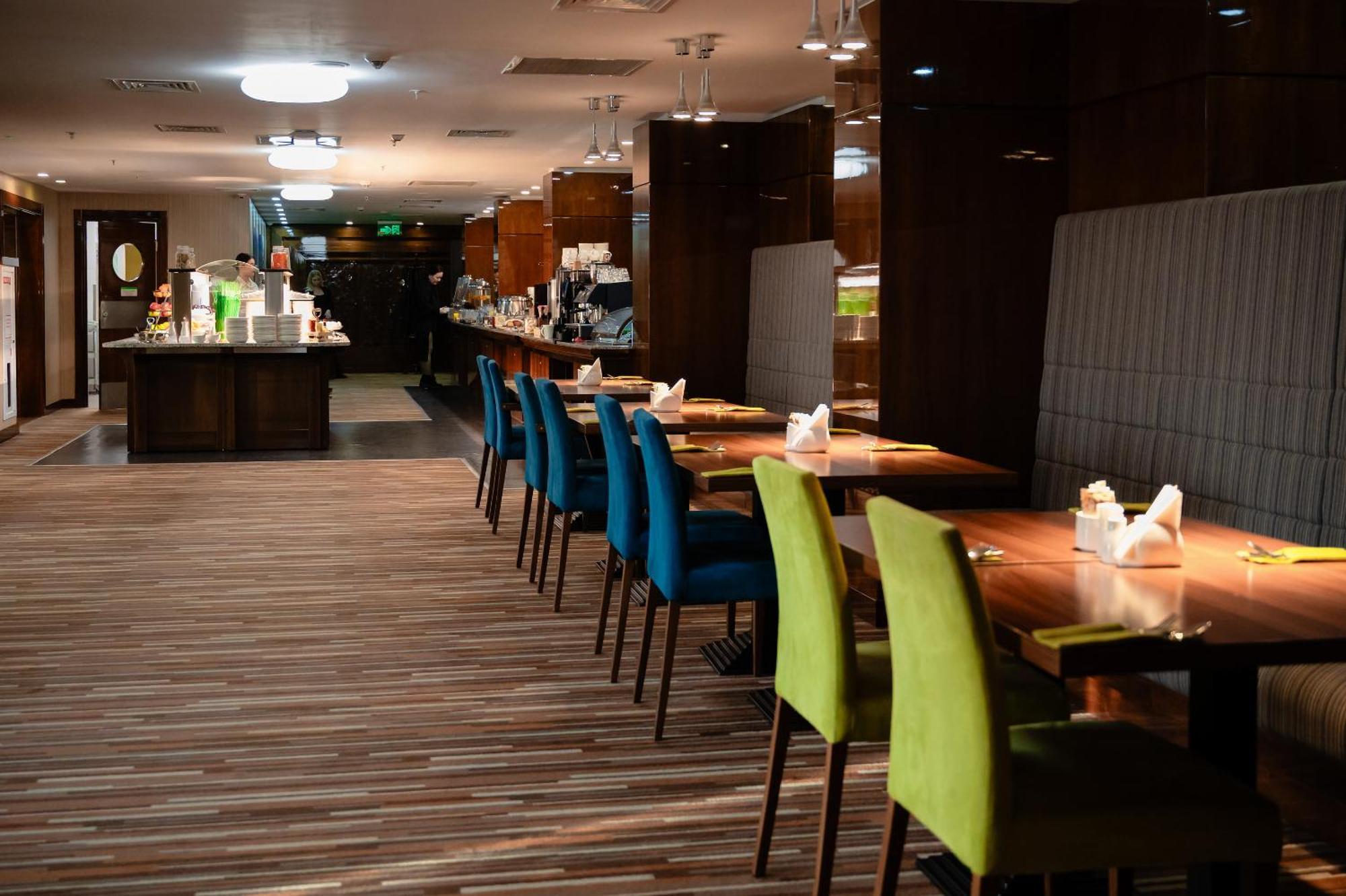 Holiday Inn Aktau By Ihg Extérieur photo