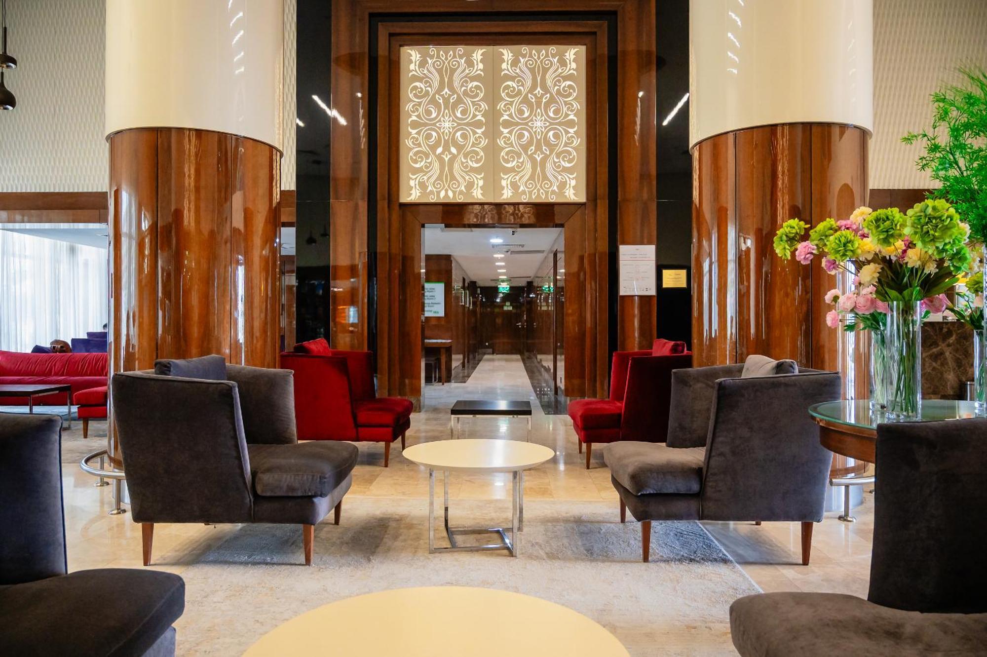Holiday Inn Aktau By Ihg Extérieur photo