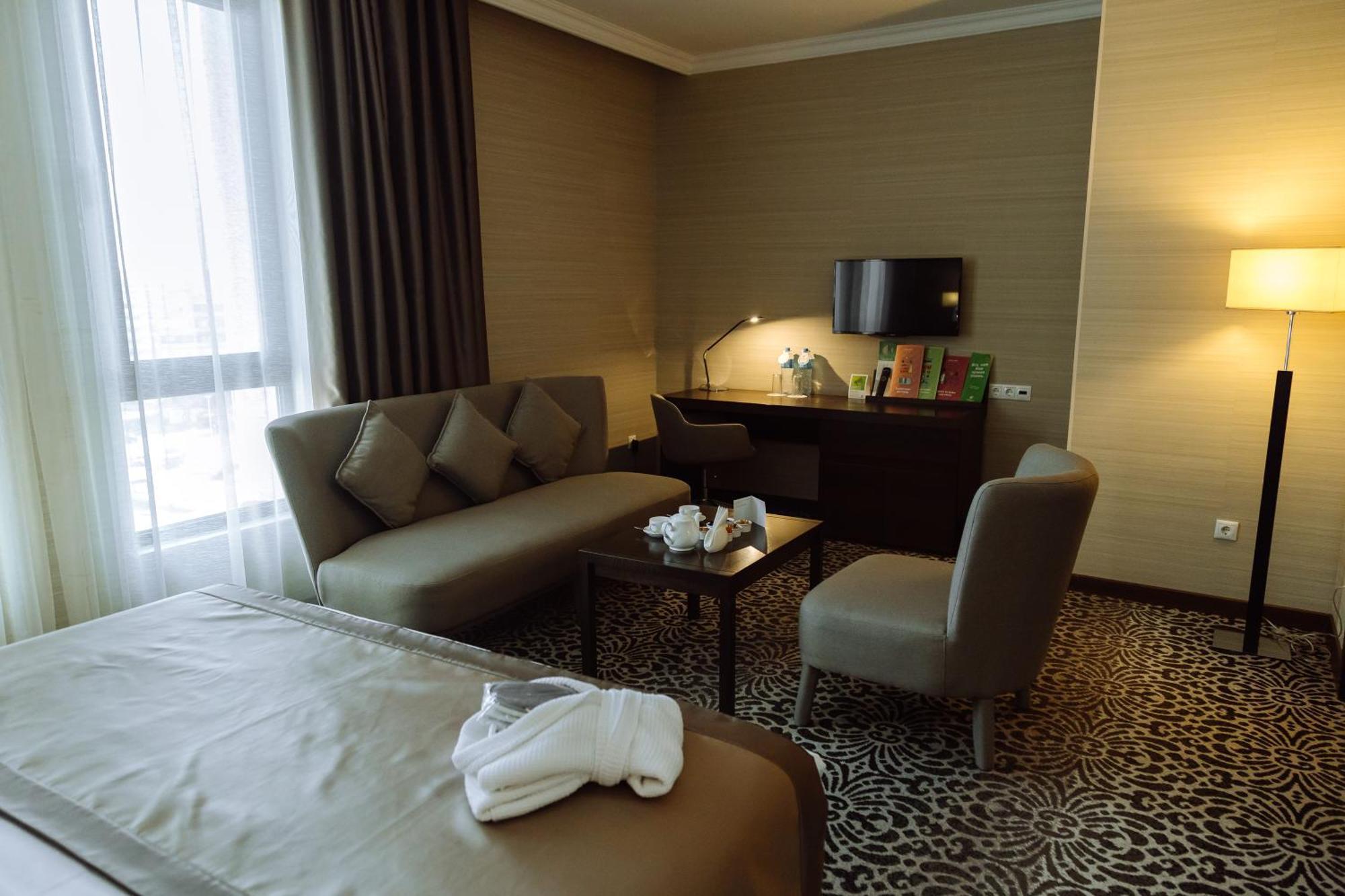 Holiday Inn Aktau By Ihg Extérieur photo