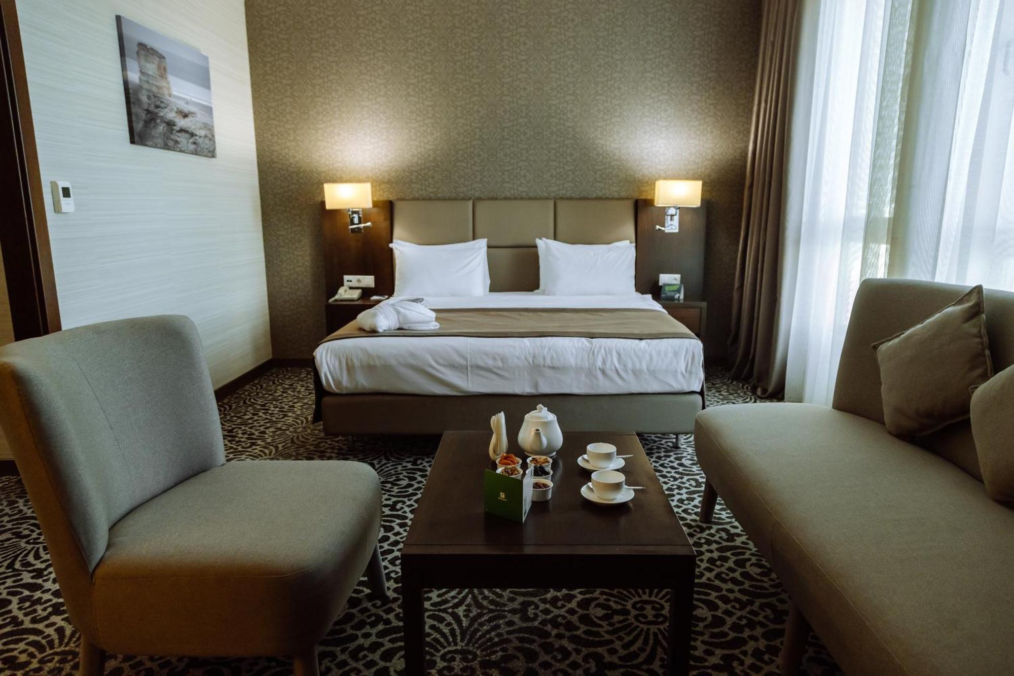 Holiday Inn Aktau By Ihg Extérieur photo