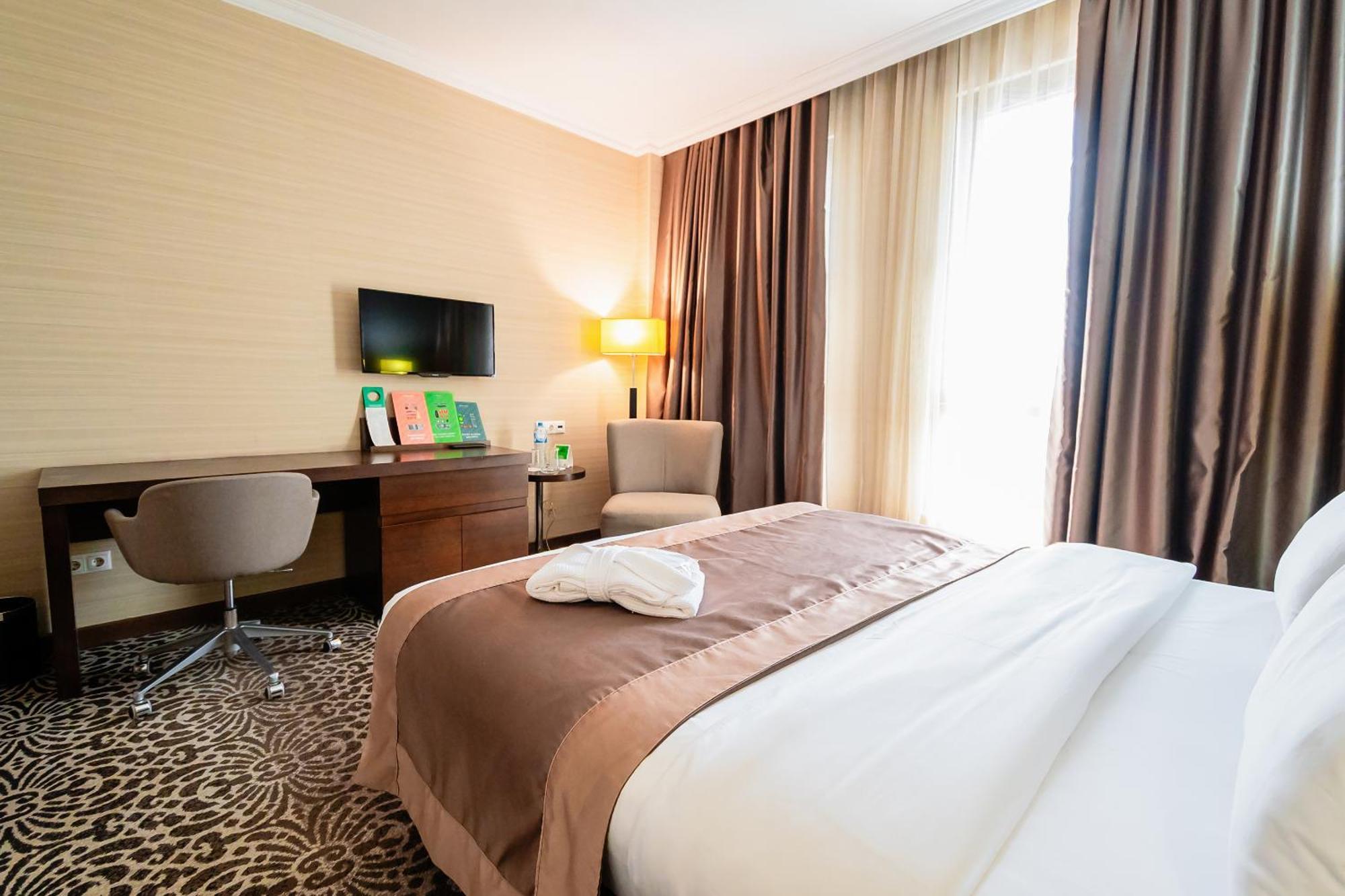 Holiday Inn Aktau By Ihg Extérieur photo