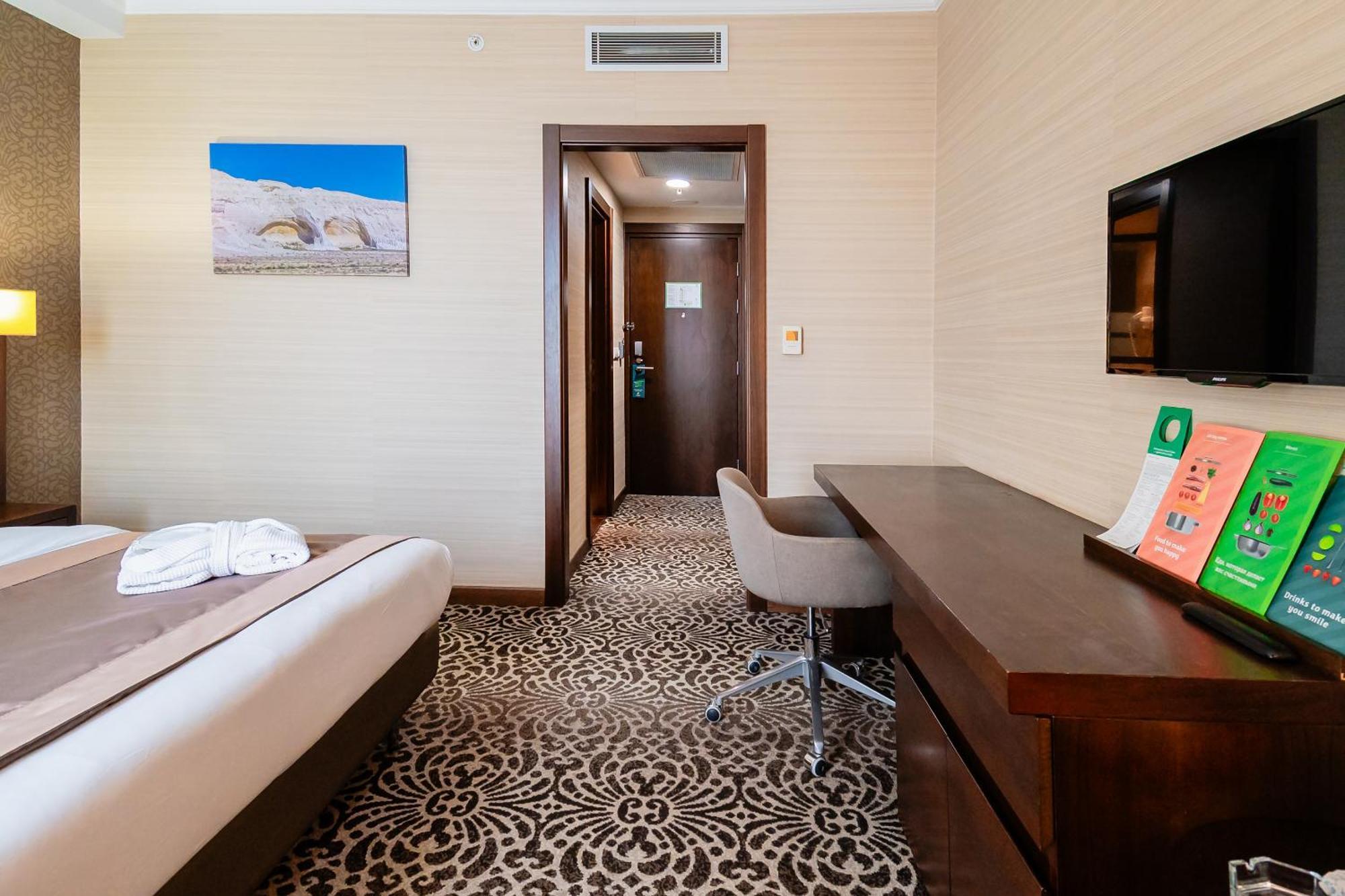 Holiday Inn Aktau By Ihg Extérieur photo